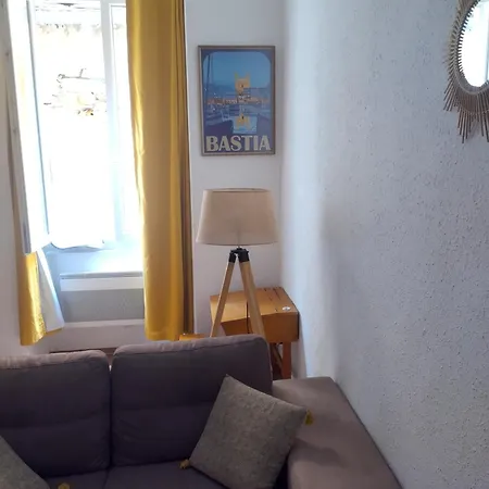 Meuble En Plein Centre De * Bastia (Corsica)